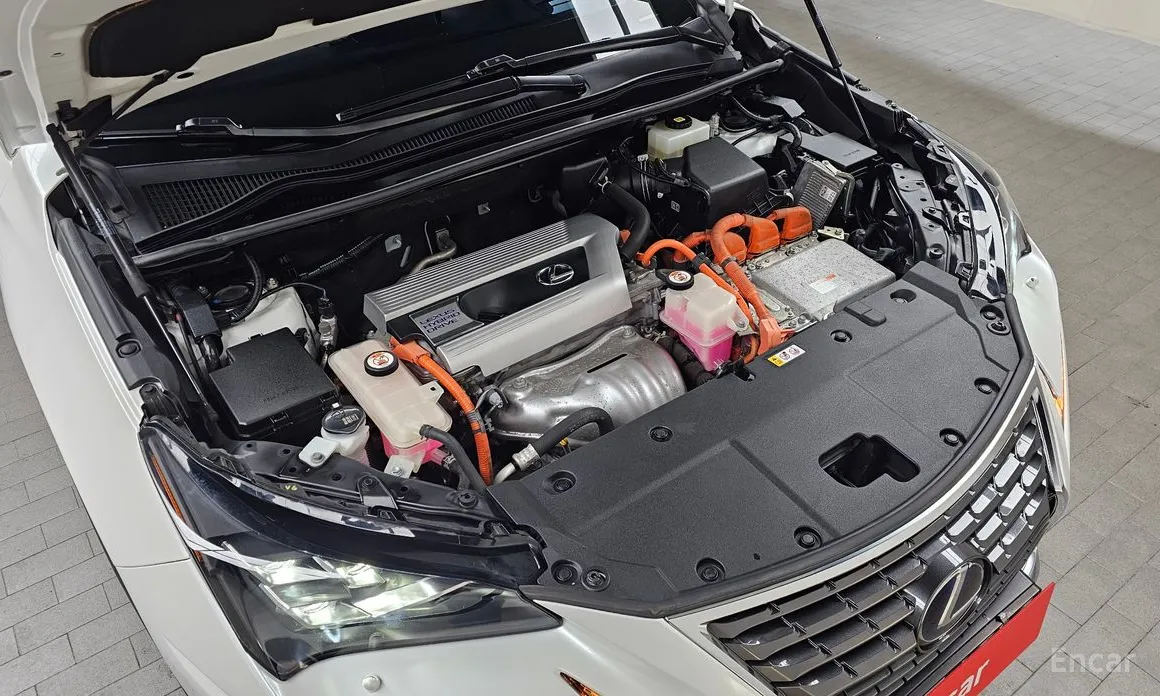 Фото 6 - Lexus NX