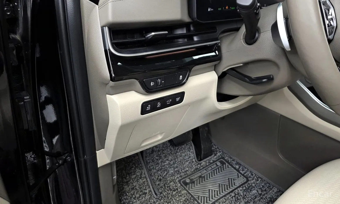 Фото 18 - Kia Carnival