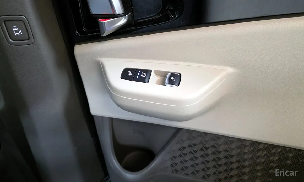 Фото 19 - Kia Carnival