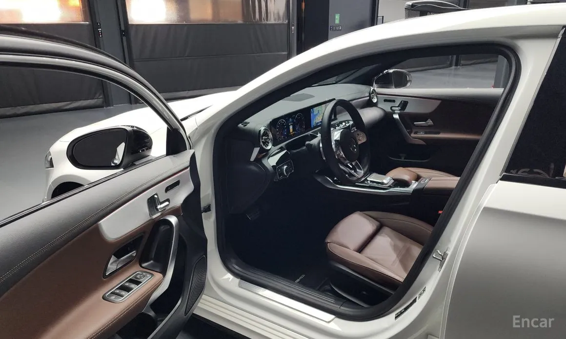 Фото 10 - Mercedes-Benz A-Class