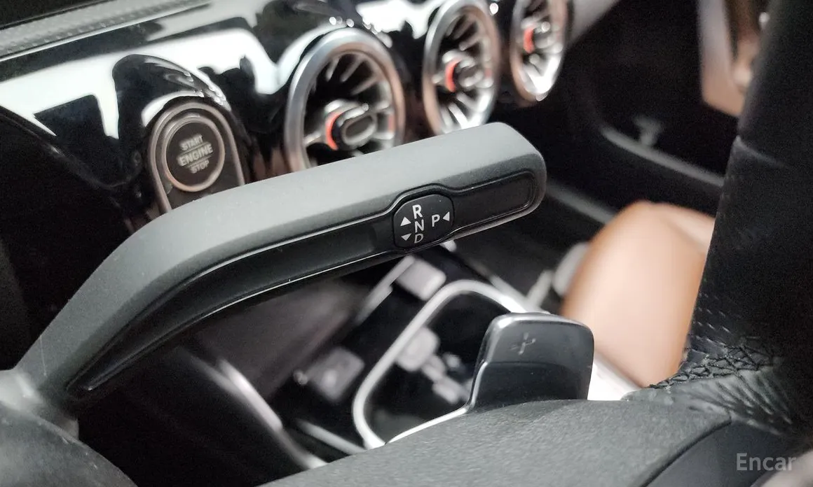 Фото 9 - Mercedes-Benz A-Class