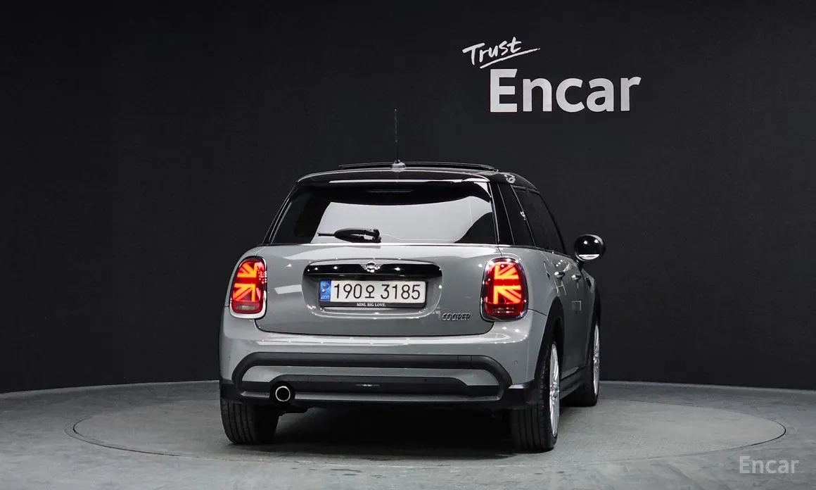 Фото 4 - Mini Cooper