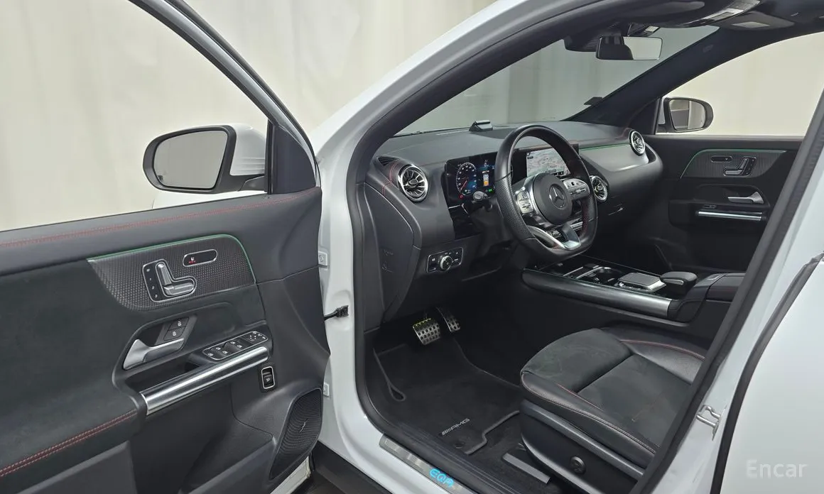 Фото 10 - Mercedes-Benz EQA