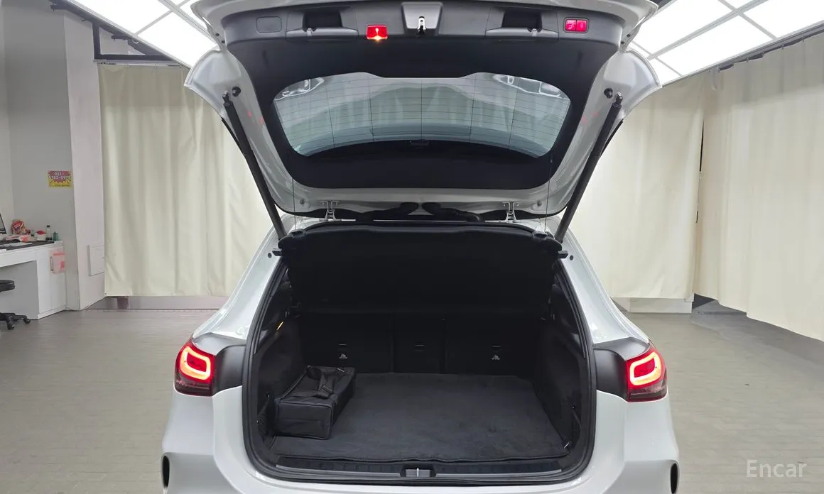 Фото 20 - Mercedes-Benz EQA