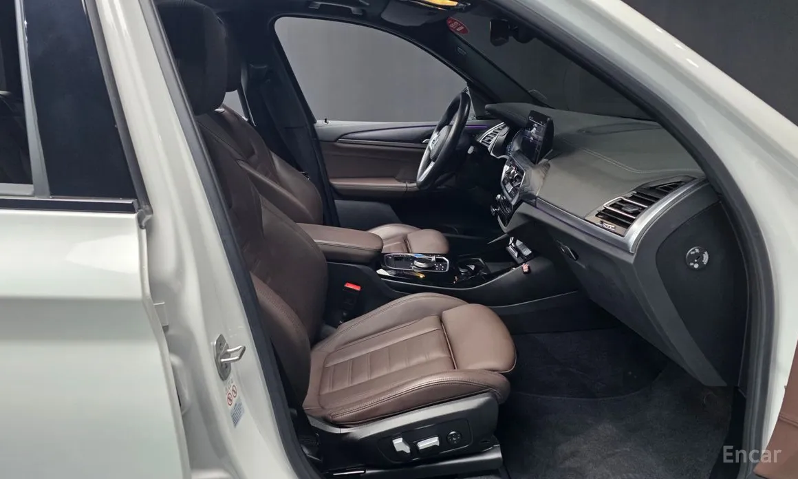 Фото 11 - BMW iX3