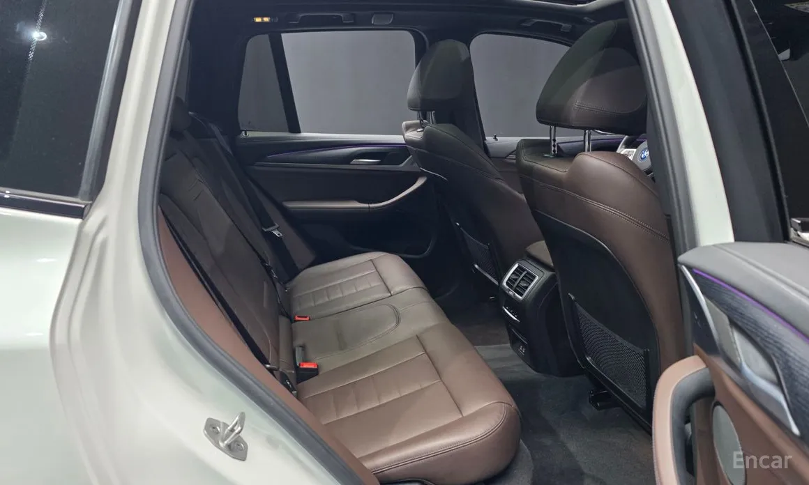 Фото 12 - BMW iX3