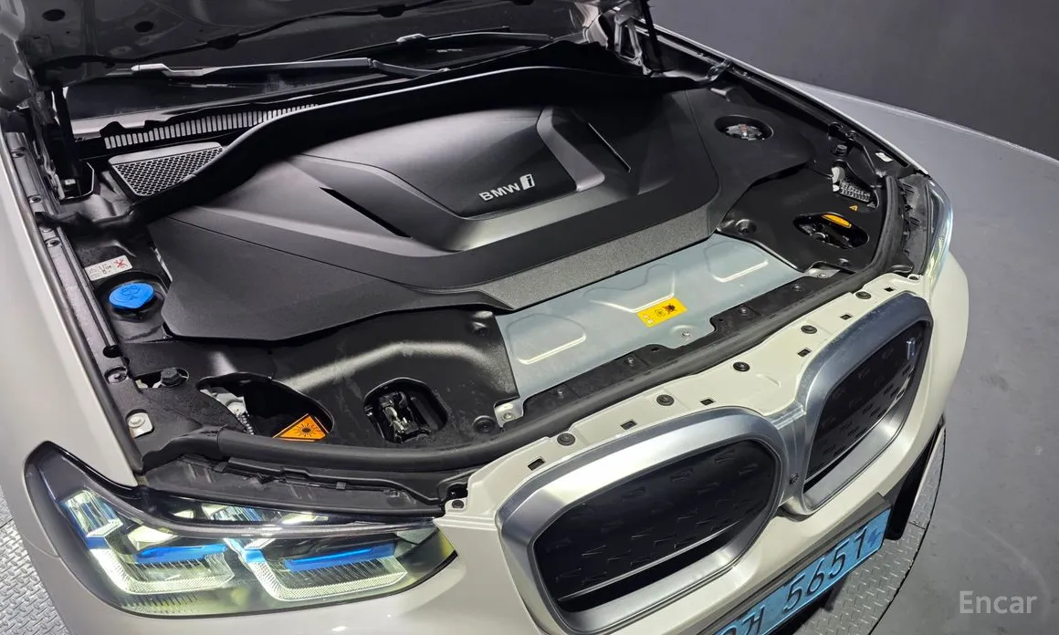 Фото 6 - BMW iX3