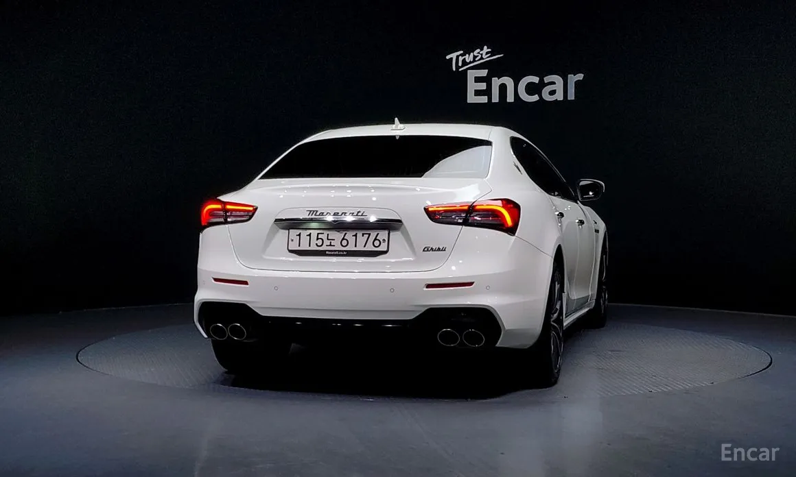2013 Maserati Ghibli