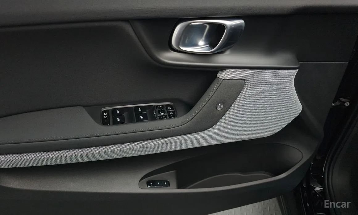 Фото 17 - Polestar 2