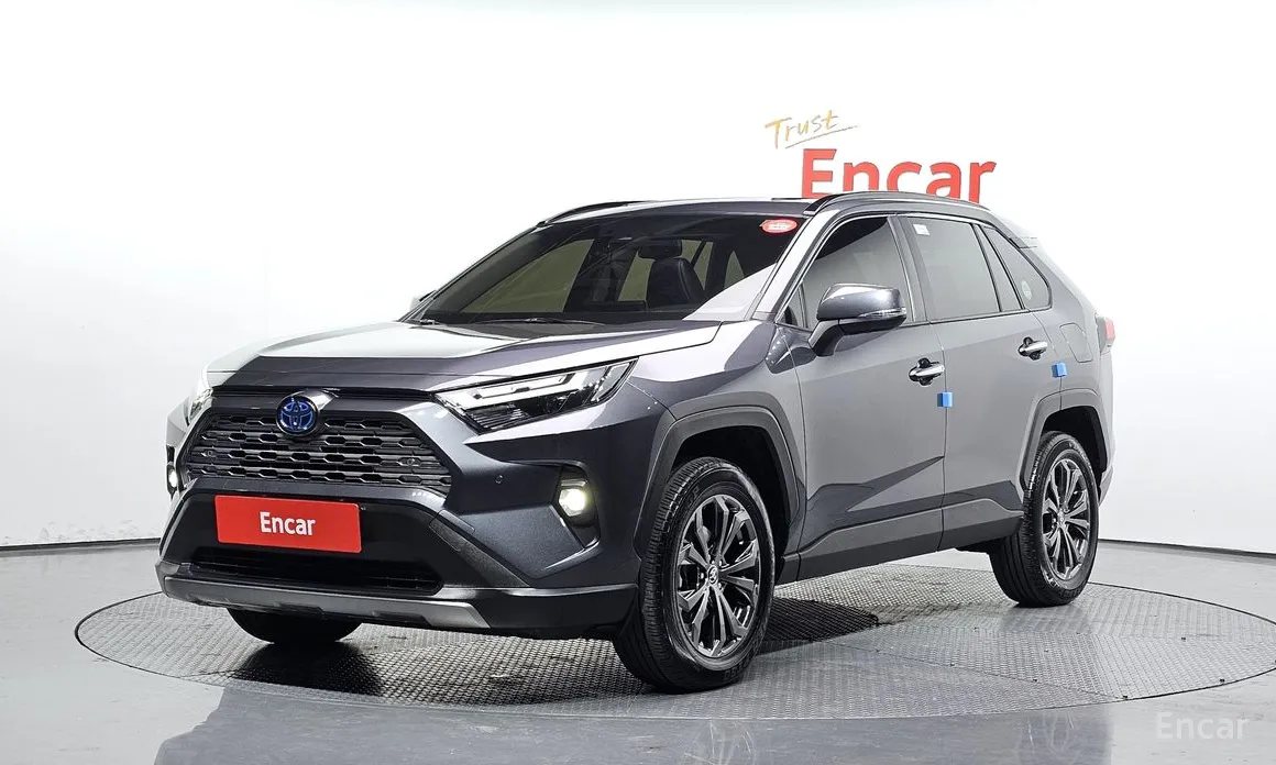 Фото 1 - Toyota RAV4