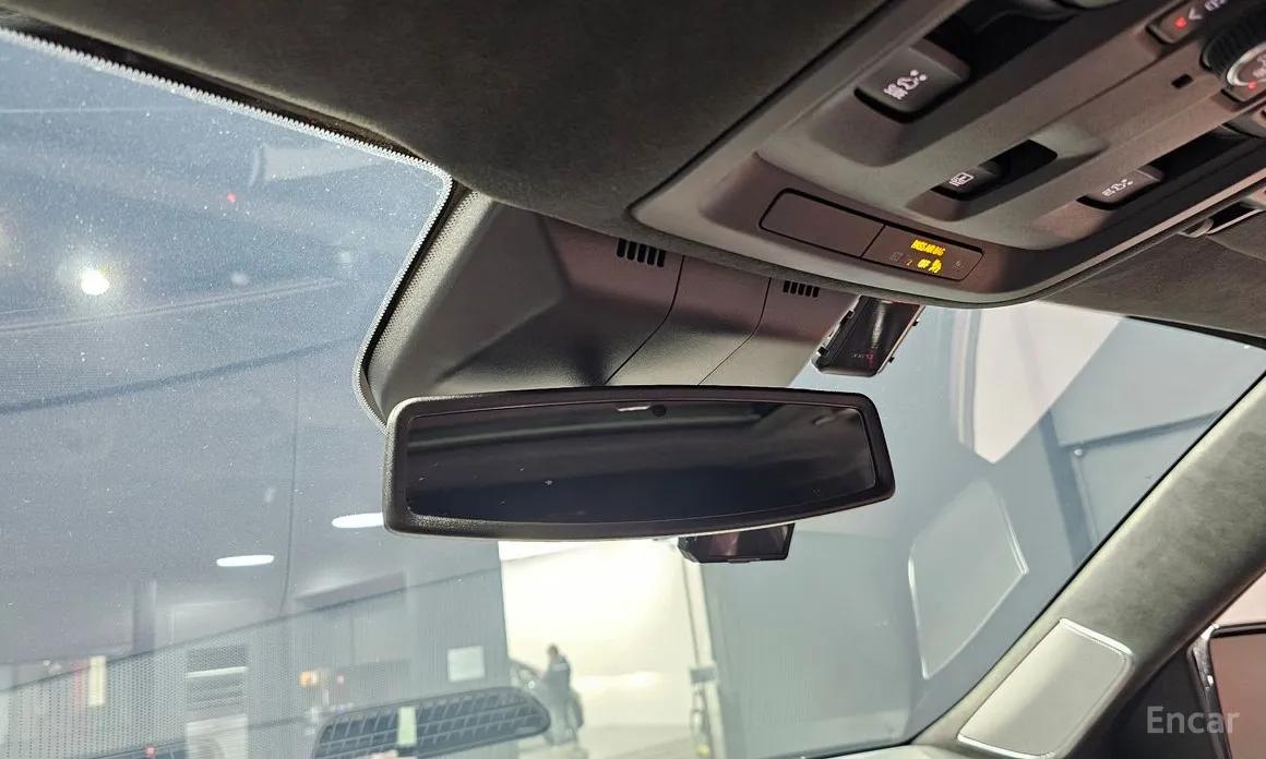 Фото 18 - Cadillac Escalade