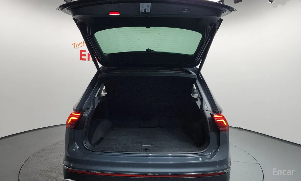 Фото 20 - Volkswagen Tiguan