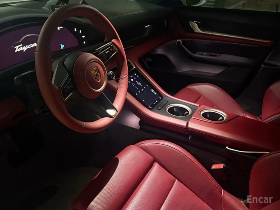 Фото 5 - Porsche Taycan