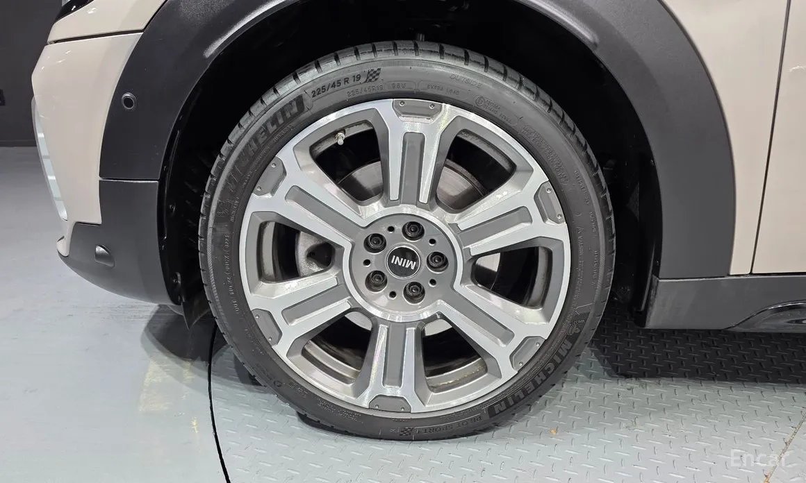 Фото 5 - Mini Countryman