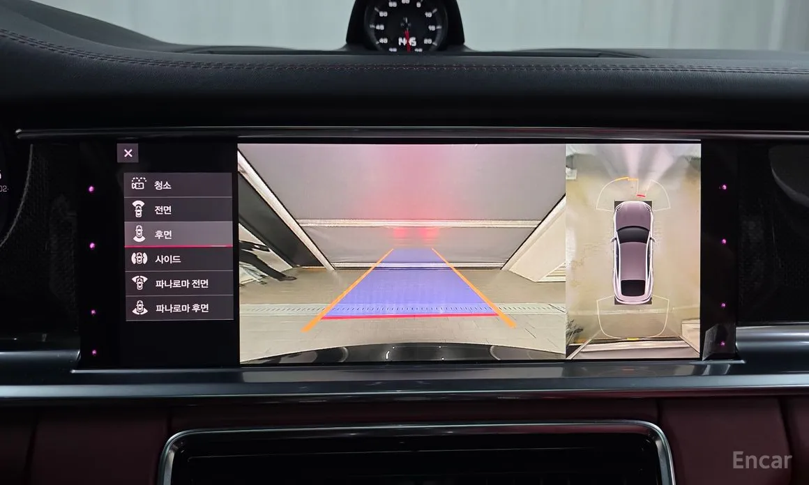 Фото 14 - Porsche Panamera