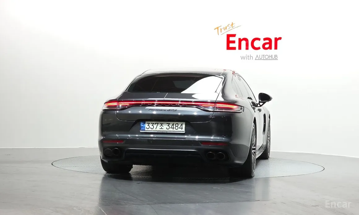 Фото 4 - Porsche Panamera