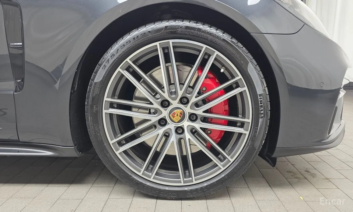 Фото 5 - Porsche Panamera