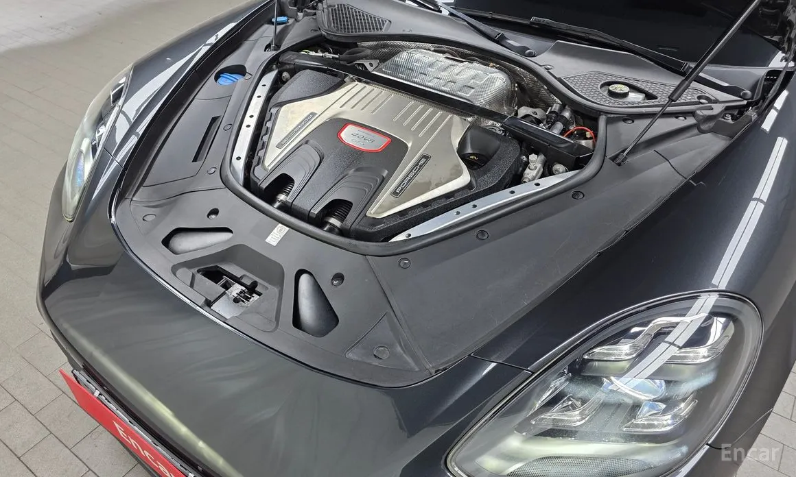 Фото 6 - Porsche Panamera