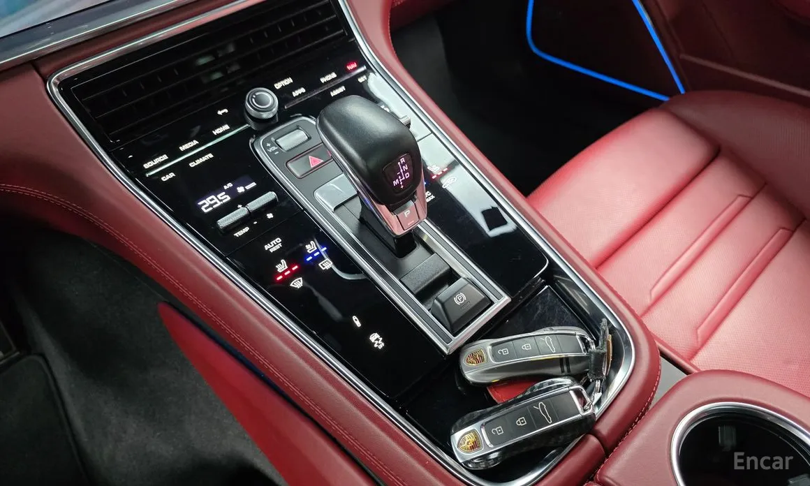 Фото 9 - Porsche Panamera