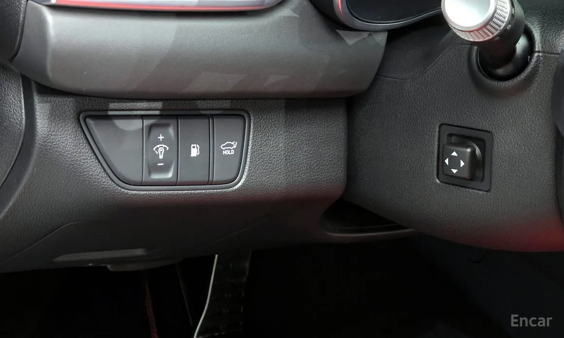 Фото 17 - Genesis G70