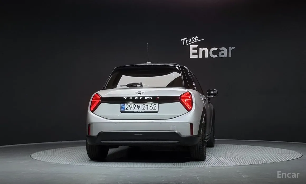 Фото 4 - Mini Cooper