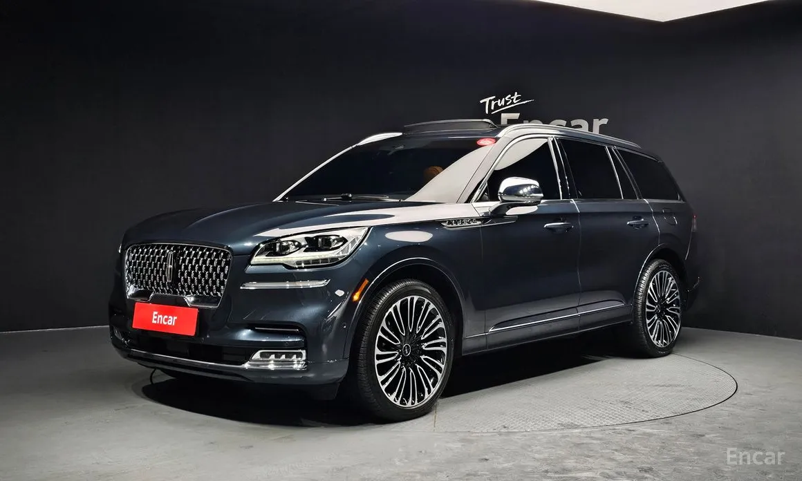 Фото 1 - Lincoln Aviator