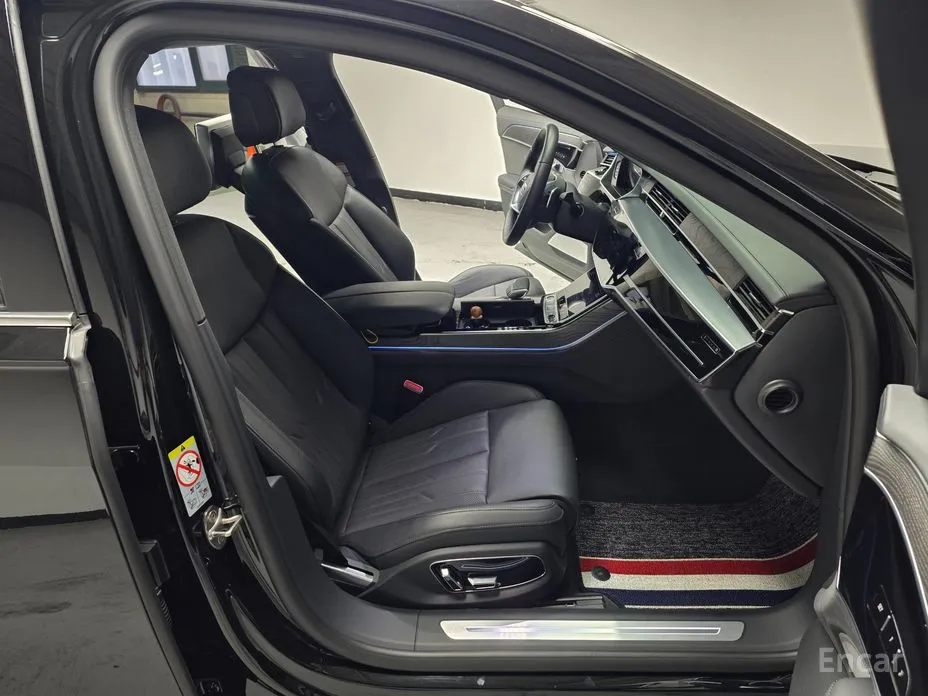 Фото 11 - Audi A8