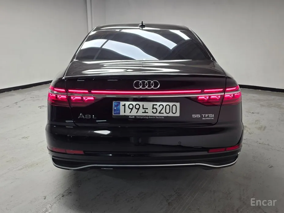 Фото 4 - Audi A8