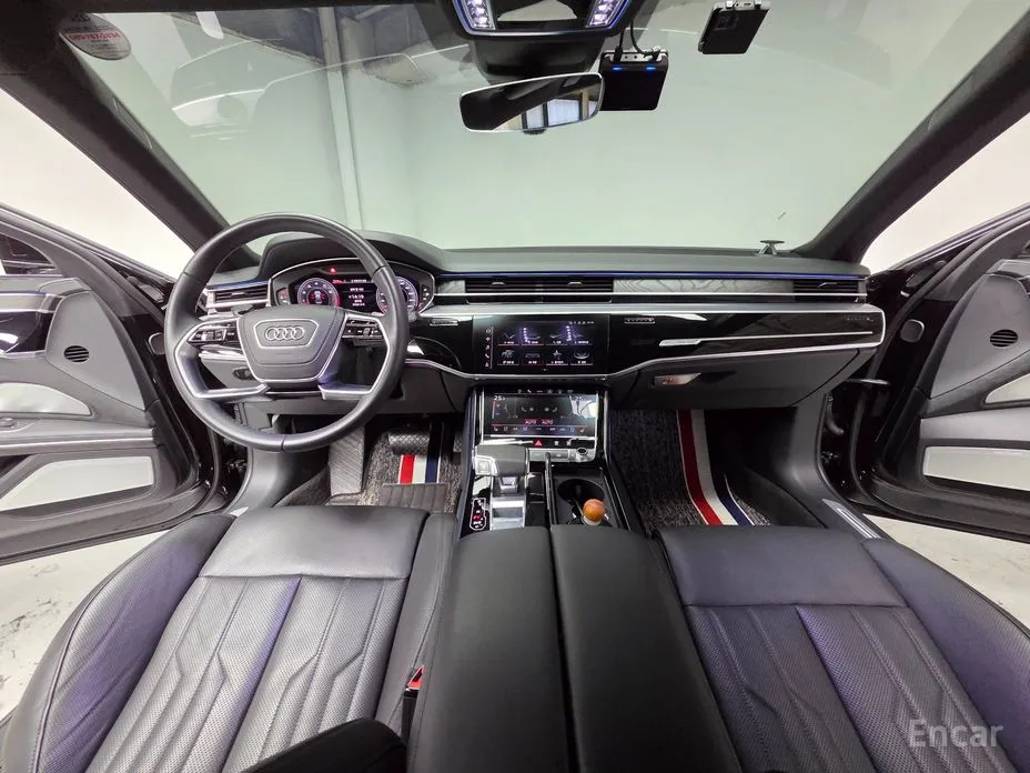 Фото 6 - Audi A8