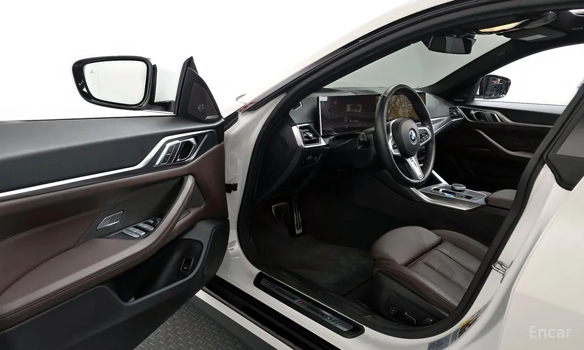 Фото 10 - BMW i4