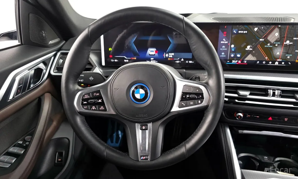 Фото 13 - BMW i4