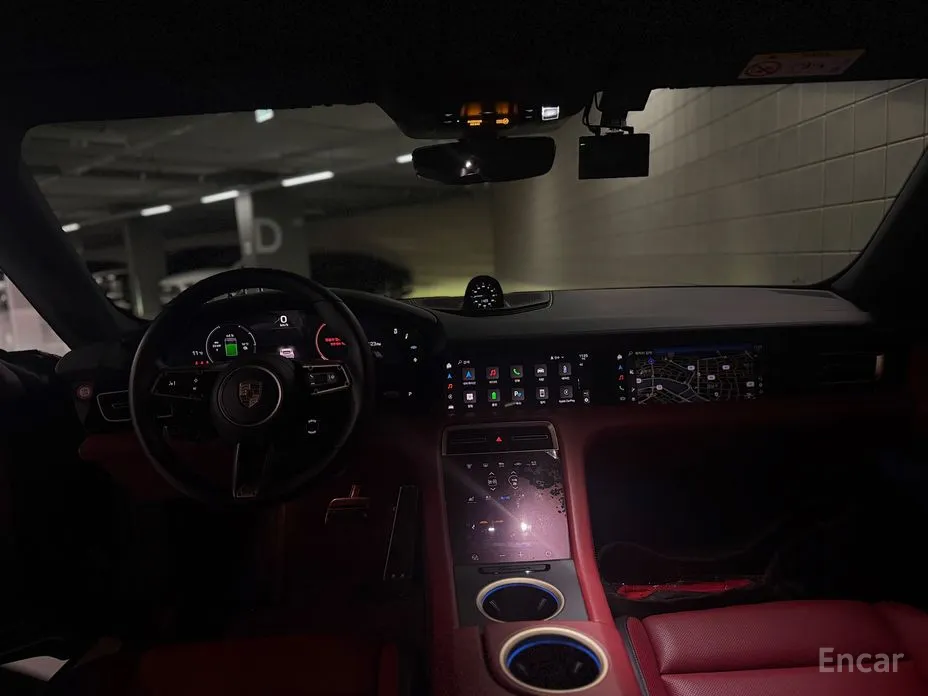 Фото 6 - Porsche Taycan