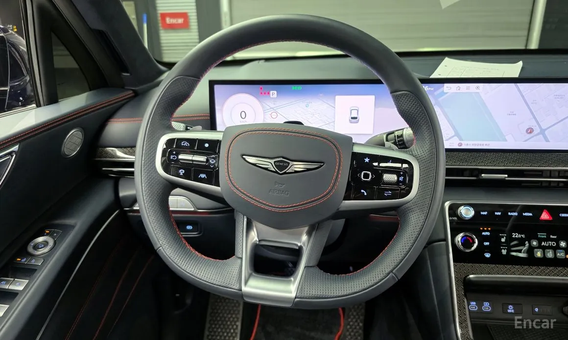 Фото 13 - Genesis GV80