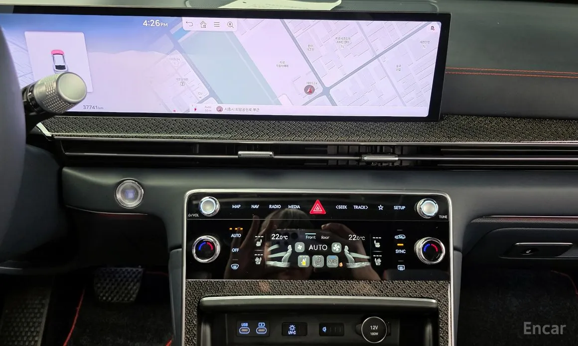 Фото 17 - Genesis GV80