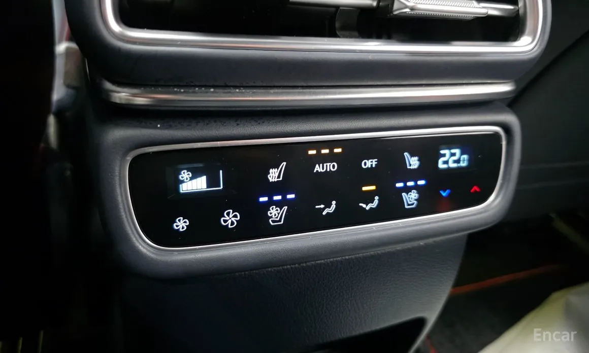 Фото 18 - Genesis GV80