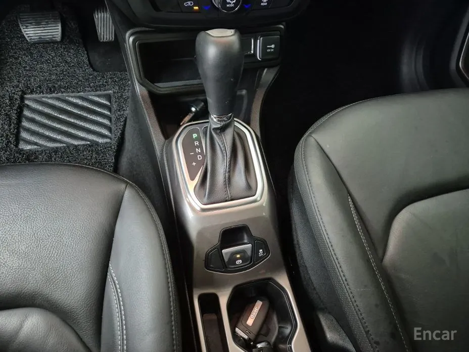 Фото 8 - Jeep Renegade