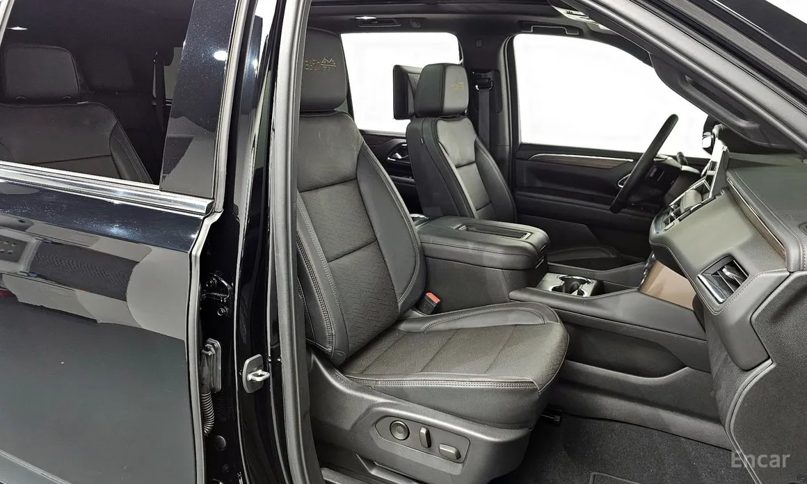 Фото 10 - Chevrolet Tahoe