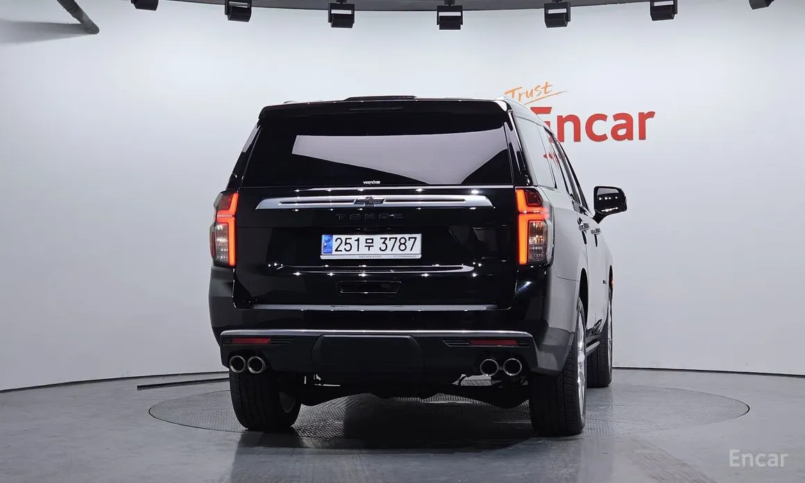 Фото 4 - Chevrolet Tahoe