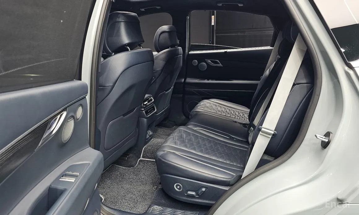 Фото 12 - Genesis GV80