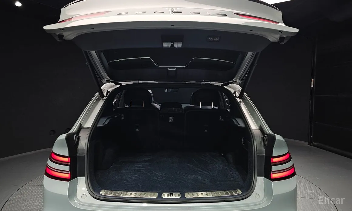 Фото 20 - Genesis GV80