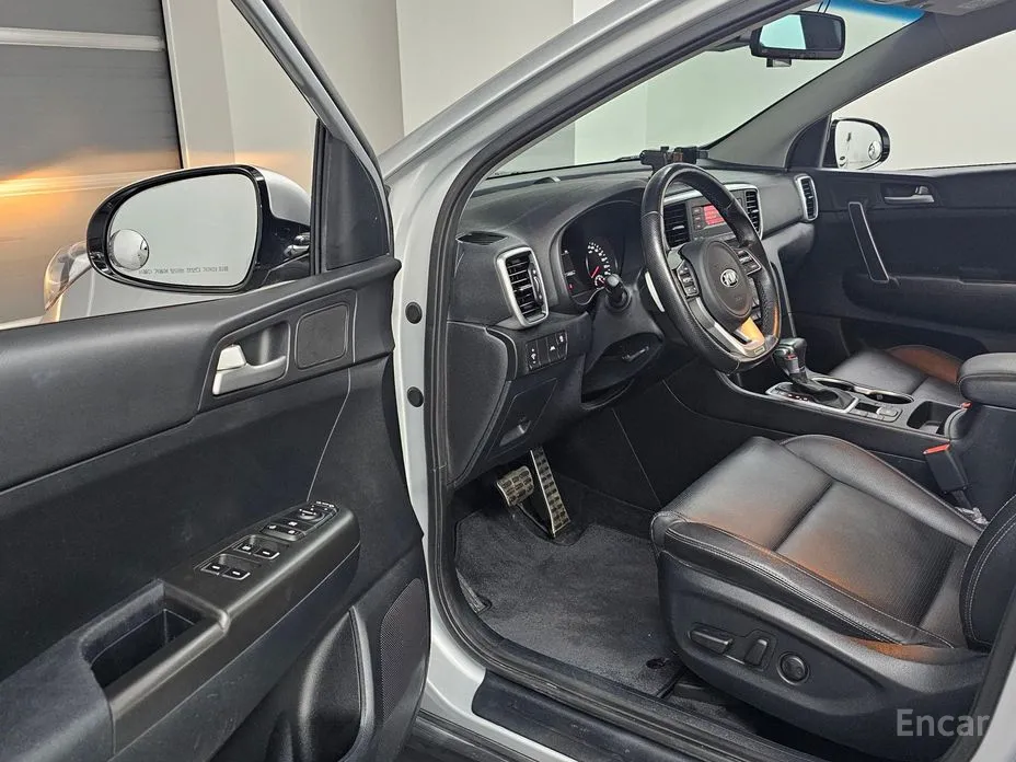 Фото 11 - Kia Sportage