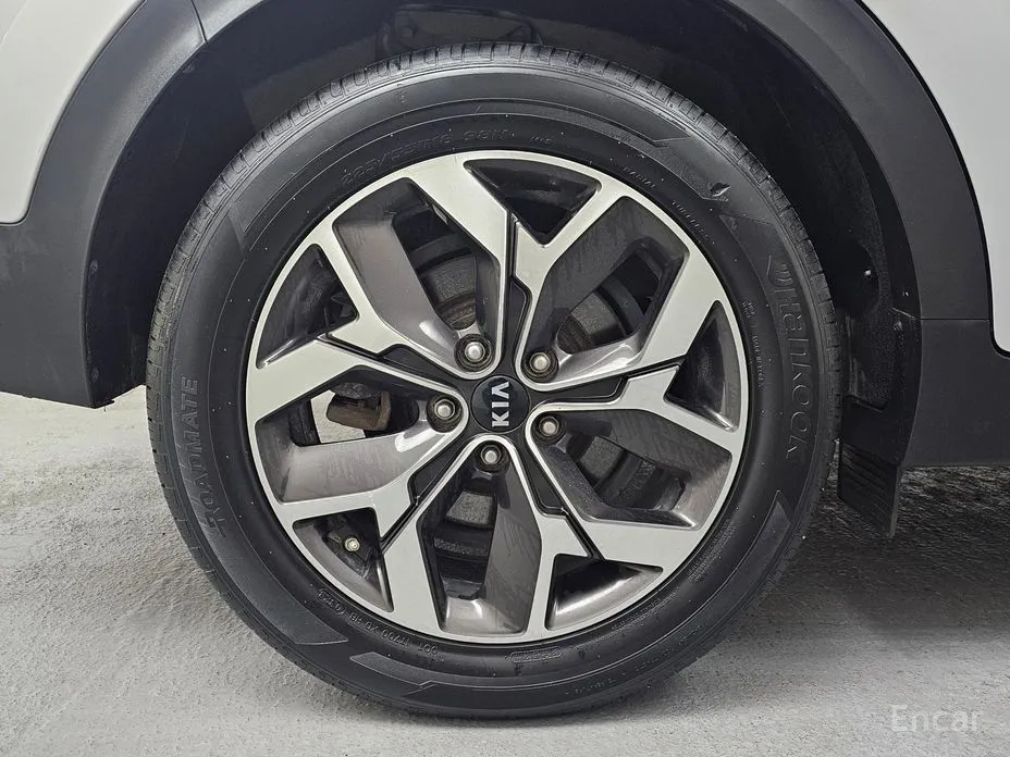 Фото 5 - Kia Sportage