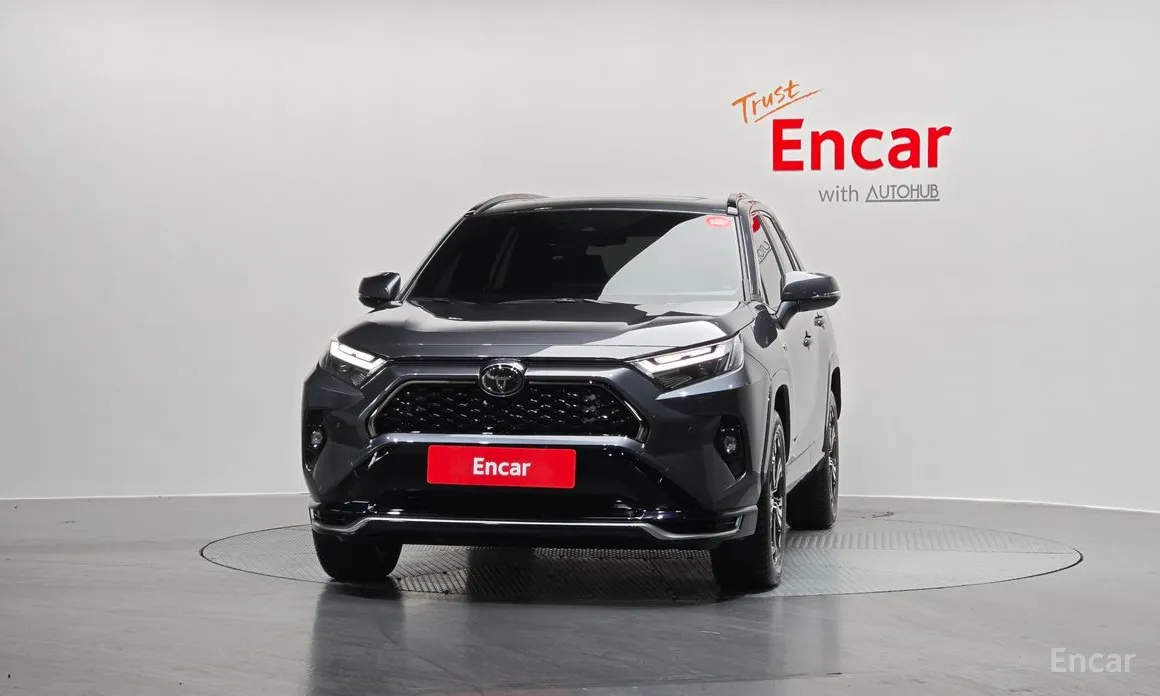 Фото 3 - Toyota RAV4