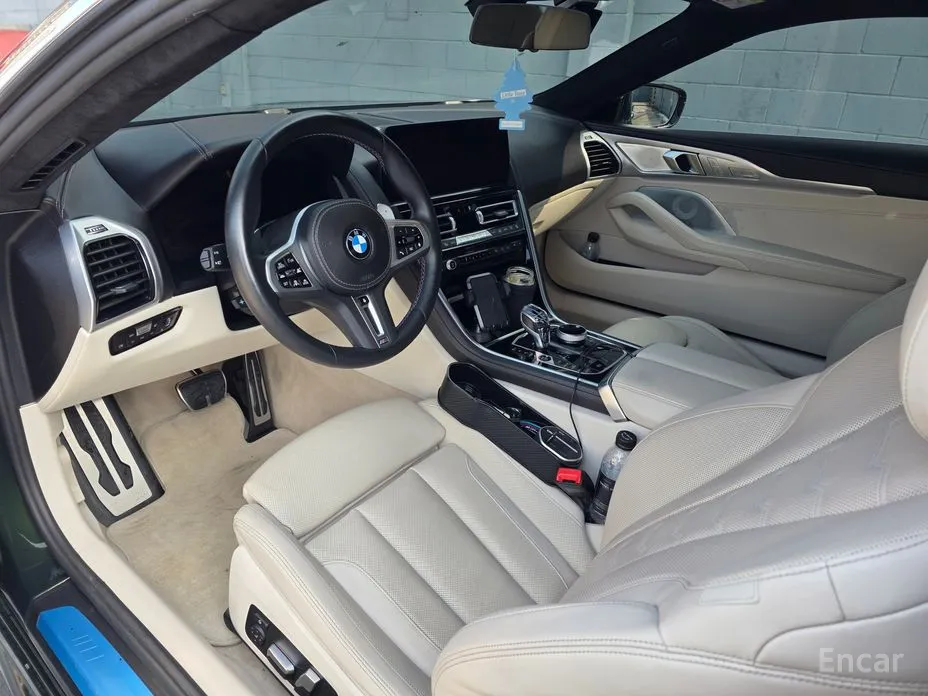 Фото 11 - BMW 8 Series