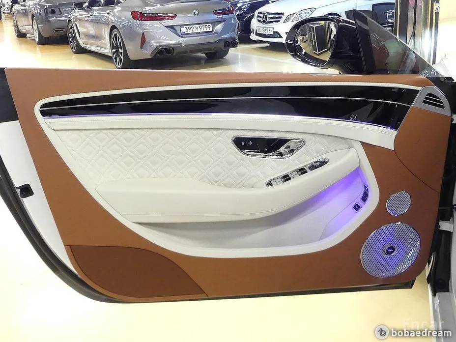 Фото 14 - Bentley Continental GT