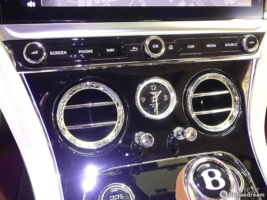 Фото 19 - Bentley Continental GT