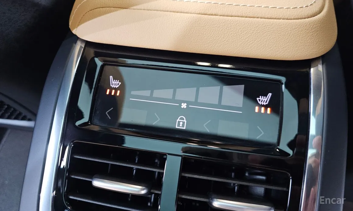 Фото 18 - Volvo XC60