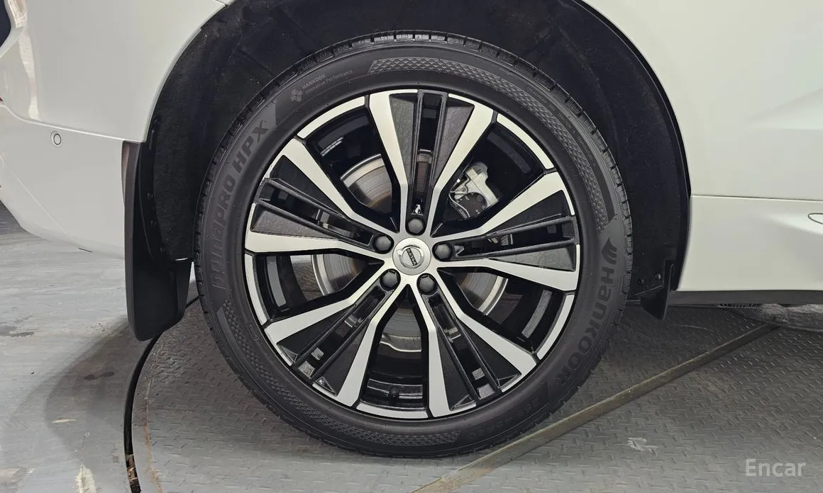 Фото 5 - Volvo XC60