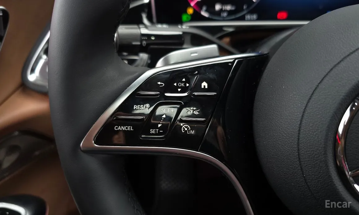 Фото 18 - Mercedes-Benz E-Class