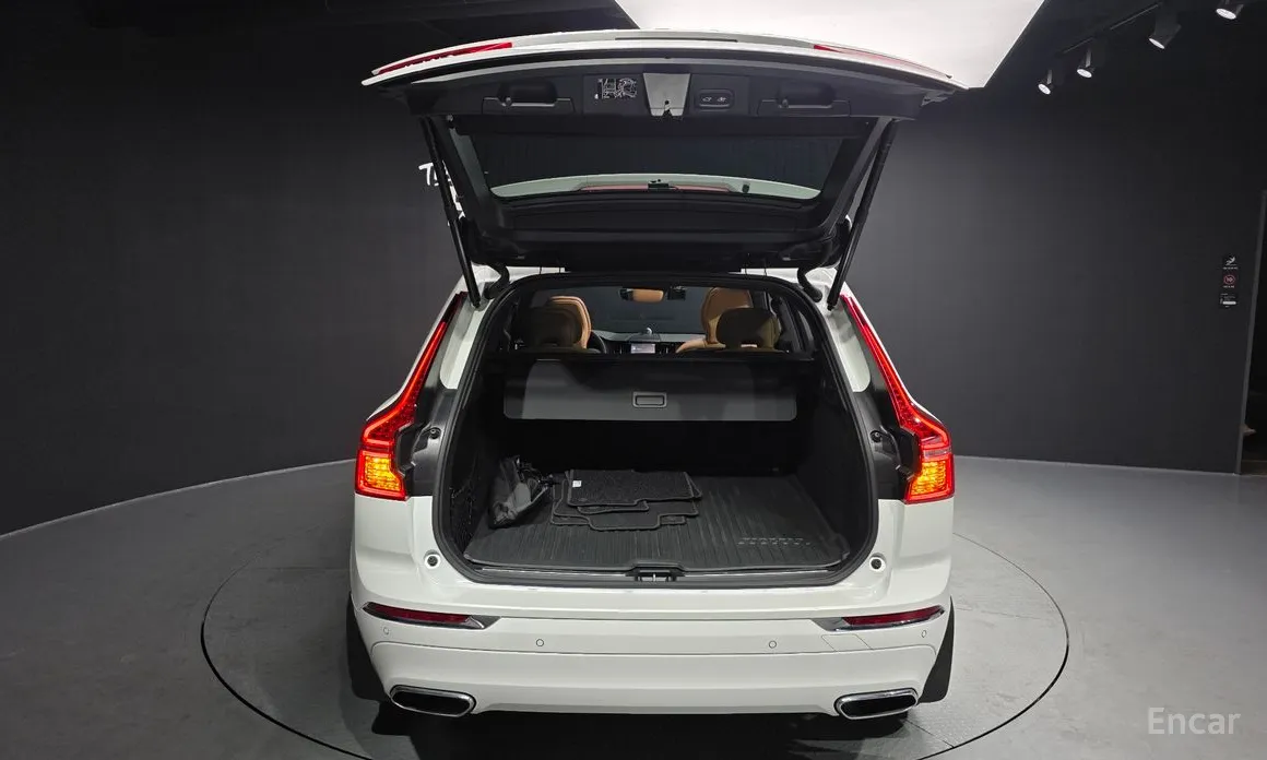 Фото 20 - Volvo XC60